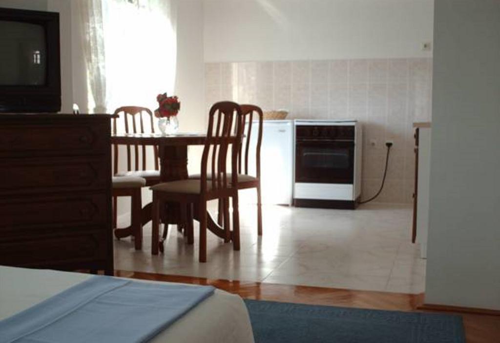 Apartment Ruzica Krstic Herceg Novi Szoba fotó